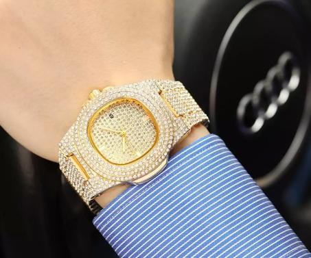 MONNTRE PATEK PHILIPP