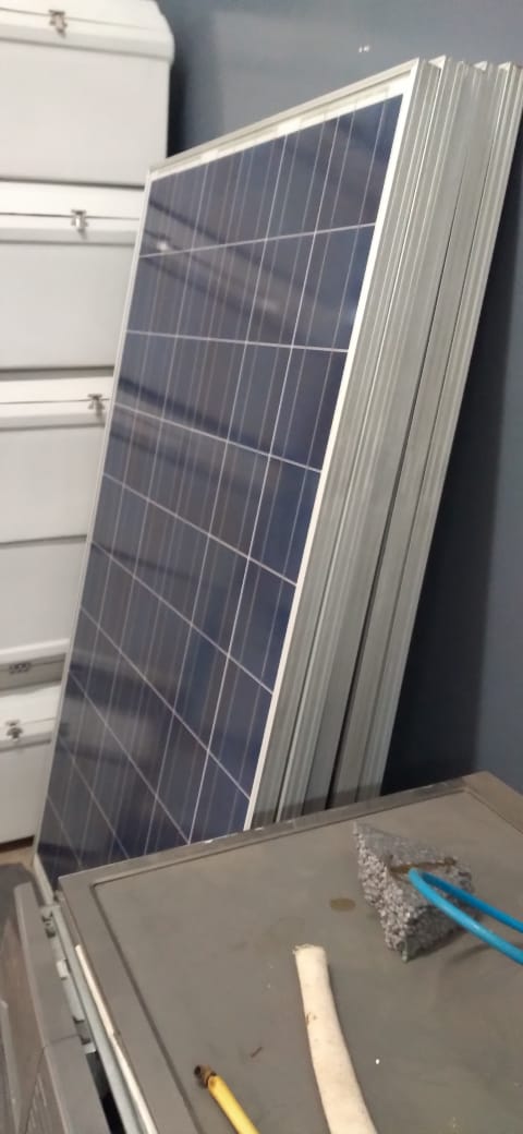 لوحات شمسية V-energy 230W مستعملة صنع ايطالي
