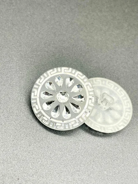 زر أبيظ بلاستك  FLEUR