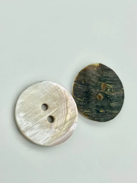 زر  QOUQUILLAGE كبير