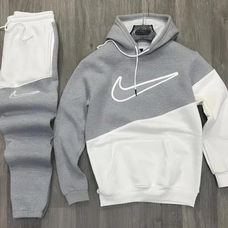 ENSEMBLE  NIKE CHEHTA  ⭐⭐⭐⭐⭐