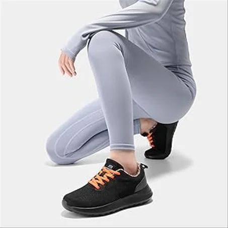 أحذية رياضية