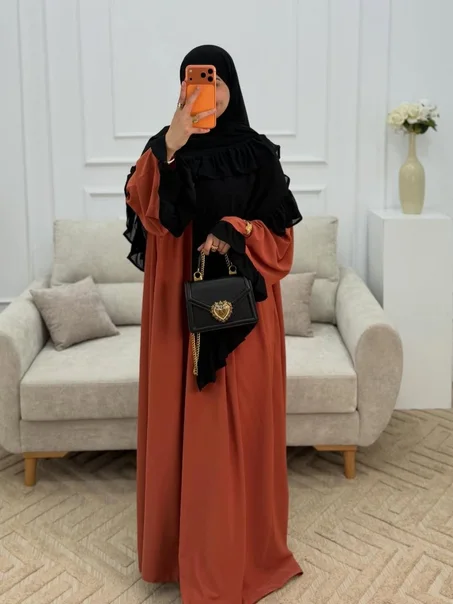 عباية + فولار  بثوب كريب روزا ناعم ومريح