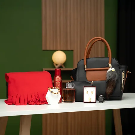 باك أناقة المرأة العصرية – كل ما تحتاجيه في لمسة واحدة ✨