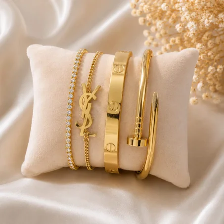 Set Élégance Dorée – 4 Bracelets (Taille 17)