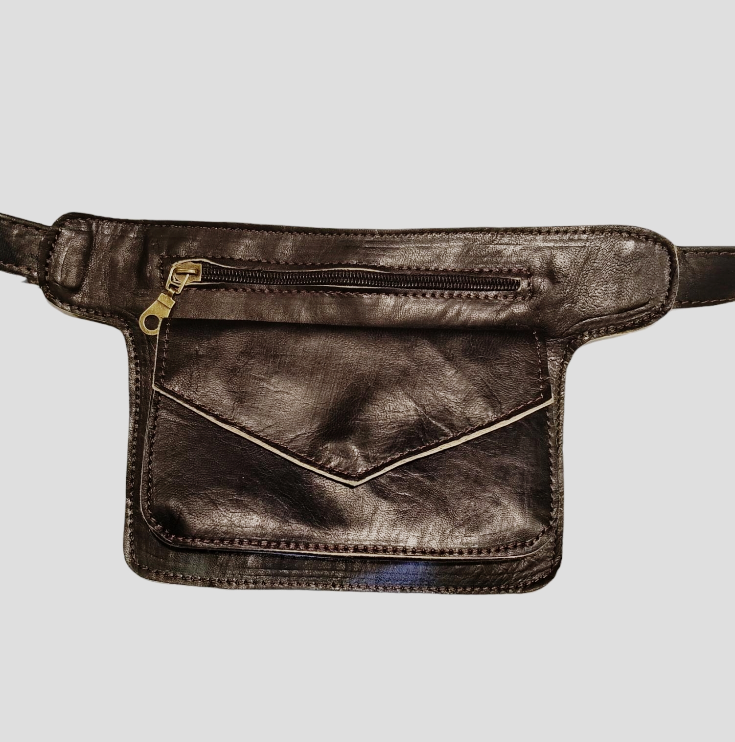 pochette cuir Carré
