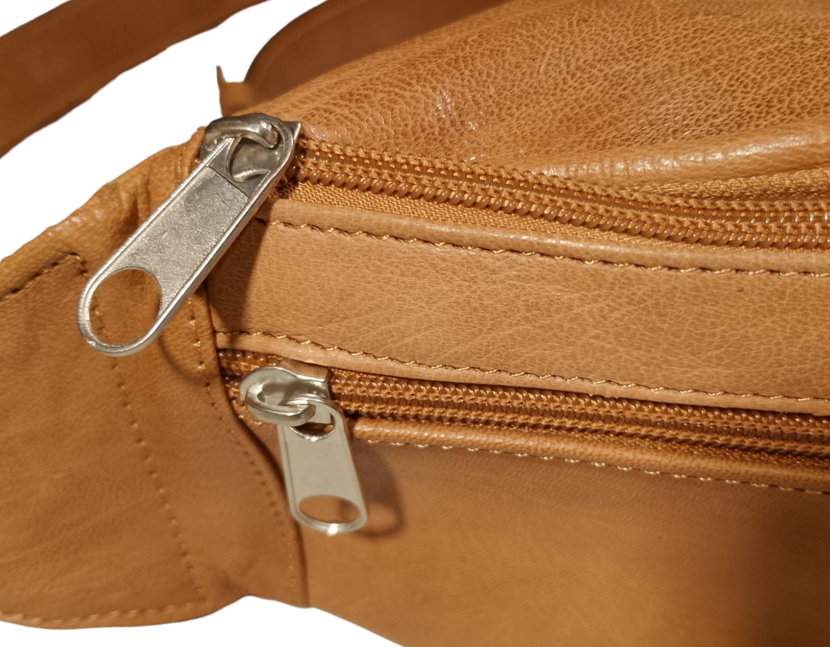 pochette cuir