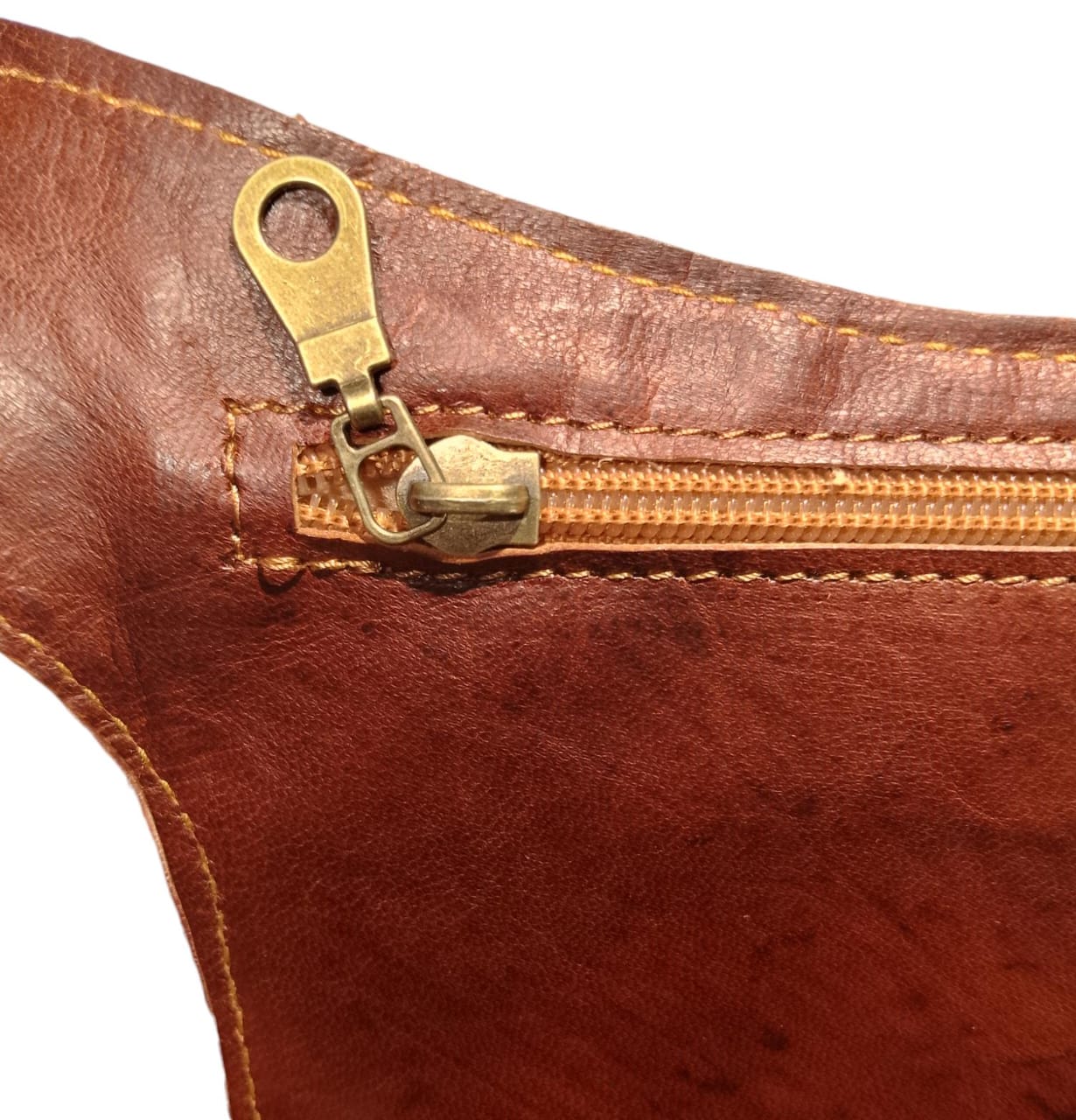 pochette cuir