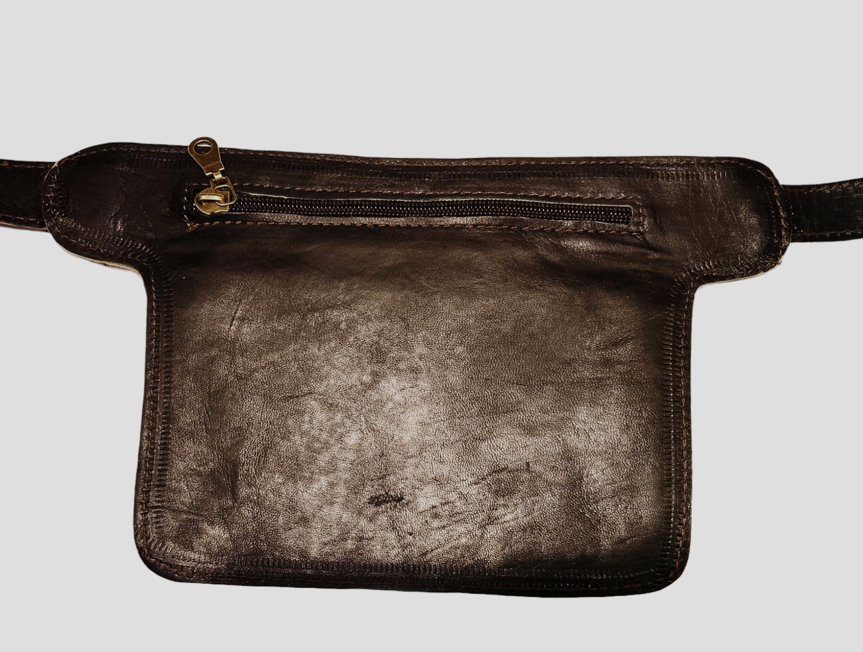 pochette cuir Carré