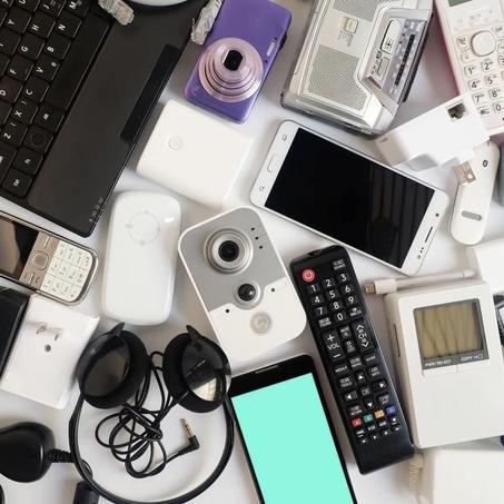 أجهزة إلكترونية