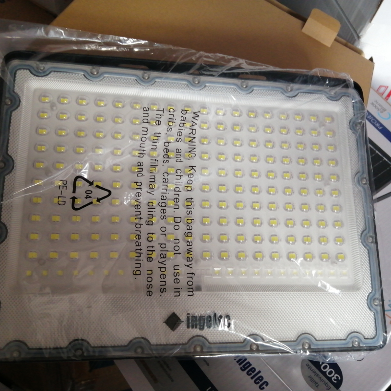 projecteur led 300w solaire ingelec