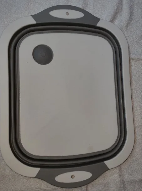 Assiette en plastique multifonctionnelle