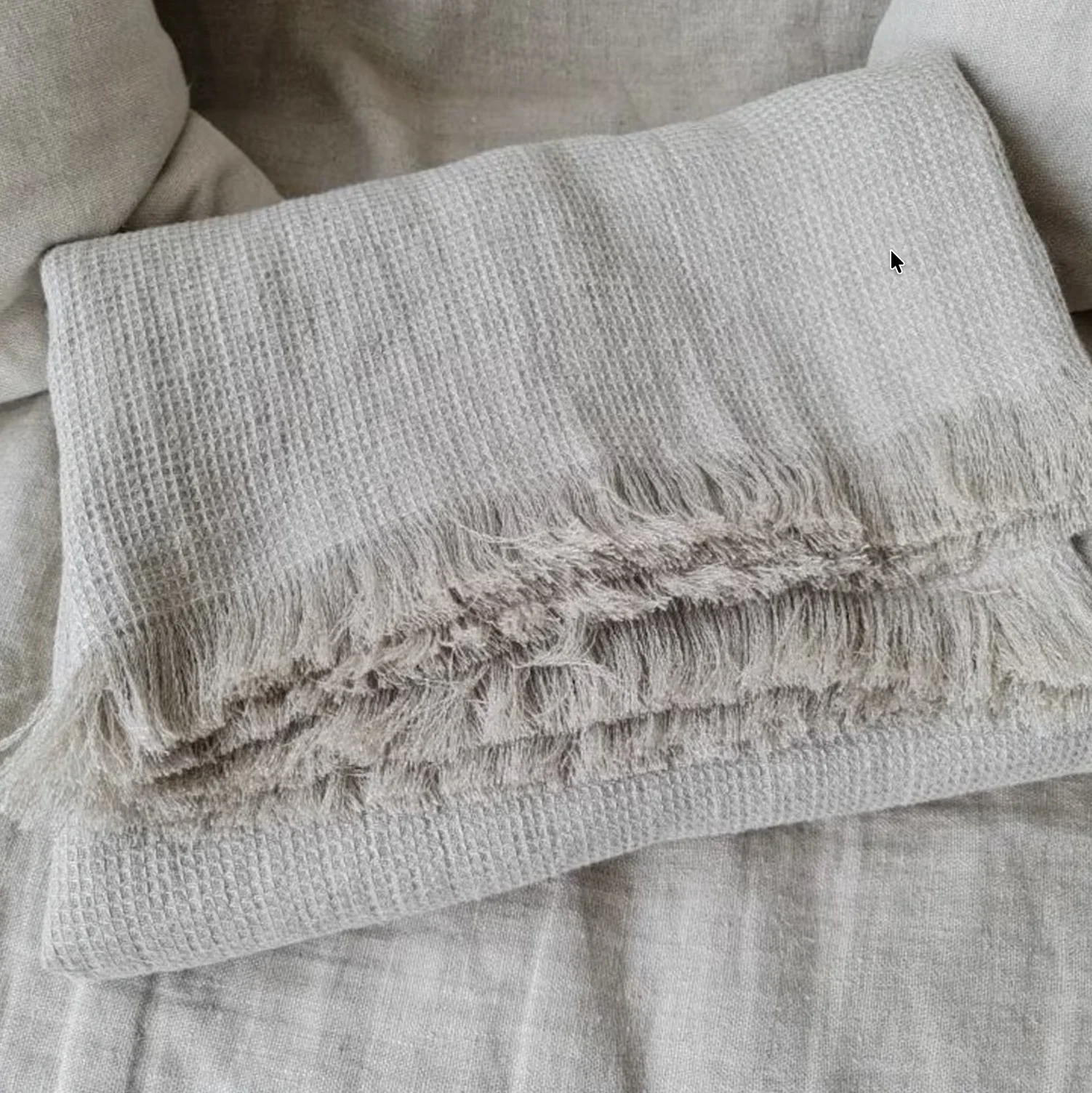 Natural Waffle Linen Throw Blanket – 100x130 cm Fringed Organic Lithuanian Linen