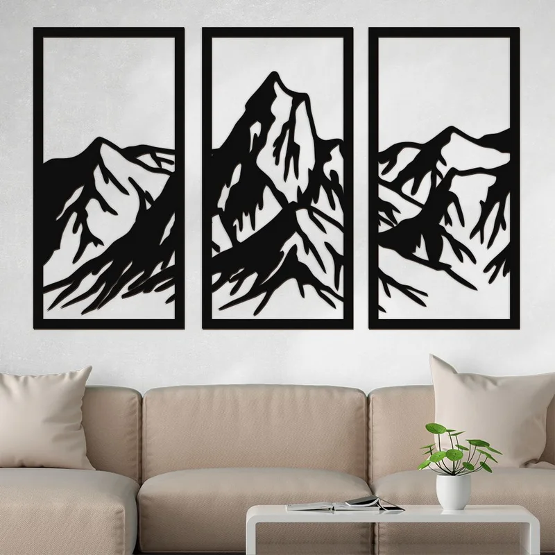 لوحة جدارية جميلة على شكل جبال من الخشب