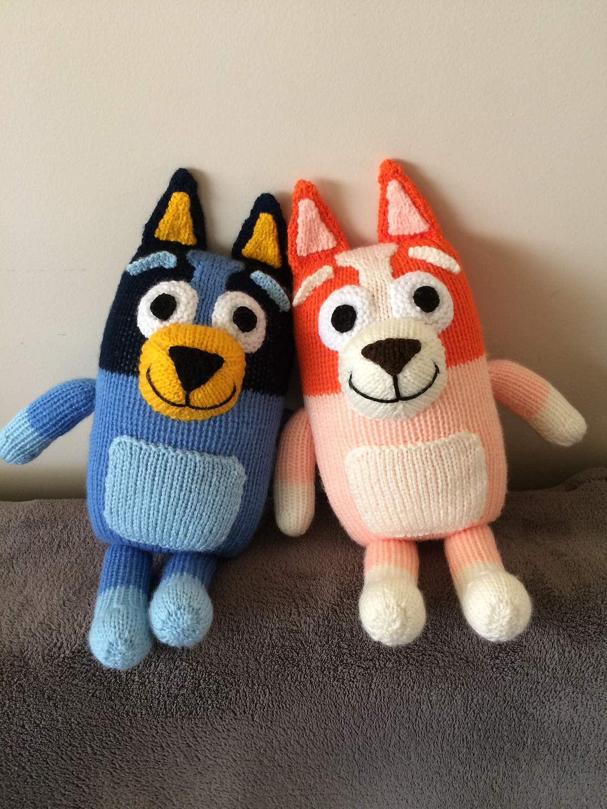 Heeler Bluey and Bingo Knitting Pattern - English