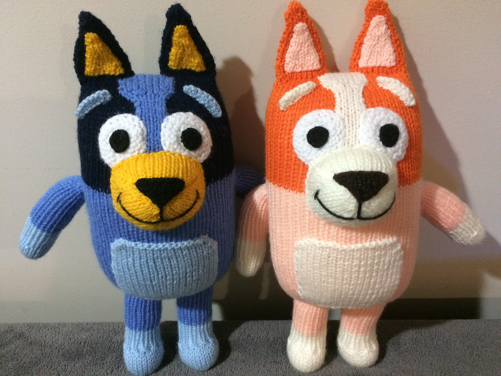 Heeler Bluey and Bingo Knitting Pattern - English