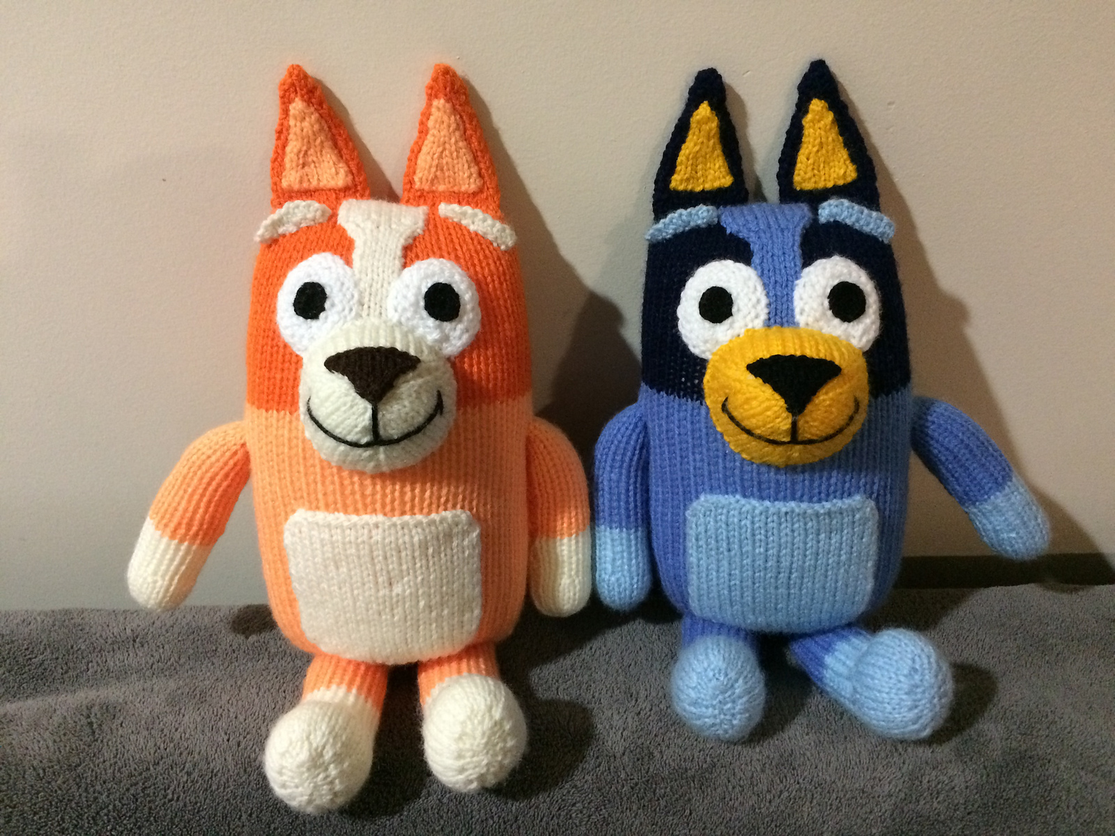 Heeler Bluey and Bingo Knitting Pattern - English