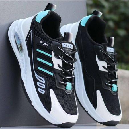 حذاء رياضي  ذو نوعية جيدة