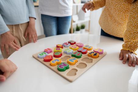 Jeux De Société et Jouets Éducatifs