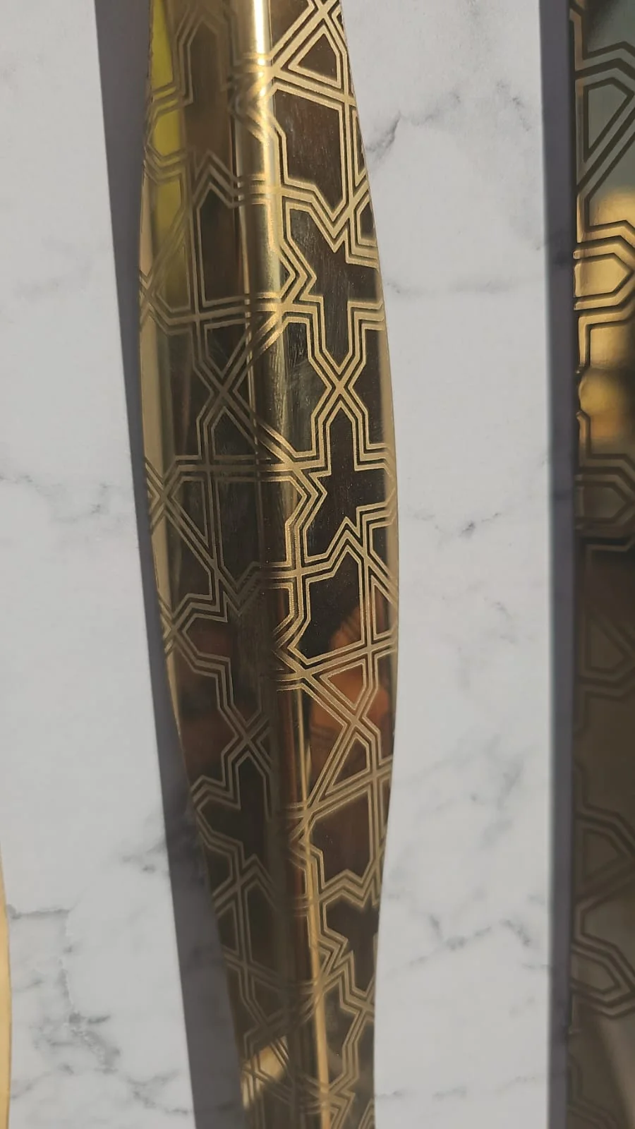 كورنير ذهبي2.44