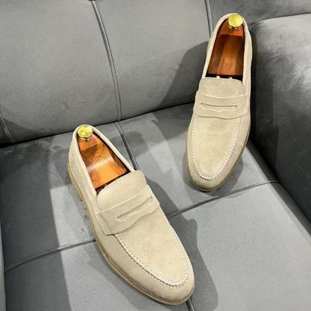 Mocassins daims élégants et confortables pour hommes