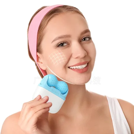 أداة التدليك بالثلج