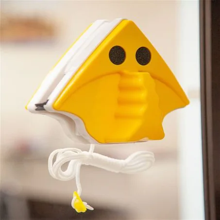 منظف الزجاج من الجهتين