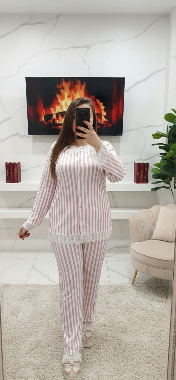 ✨بيجامة الدانتيل الفاخرة بإطلالة مميزة✨