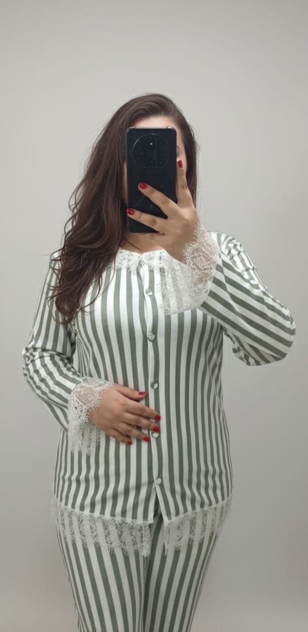 ✨بيجامة الدانتيل الفاخرة بإطلالة مميزة✨