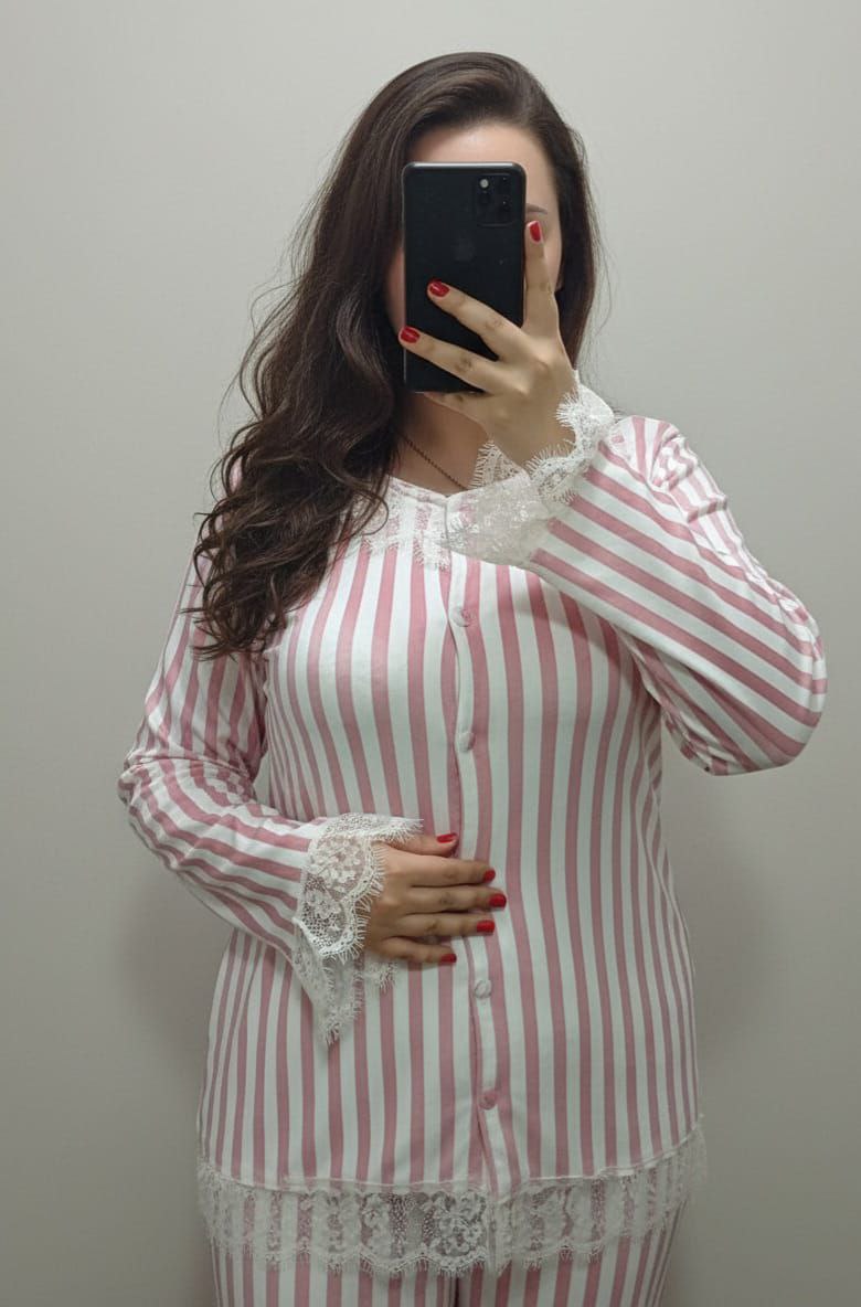 ✨بيجامة الدانتيل الفاخرة بإطلالة مميزة✨