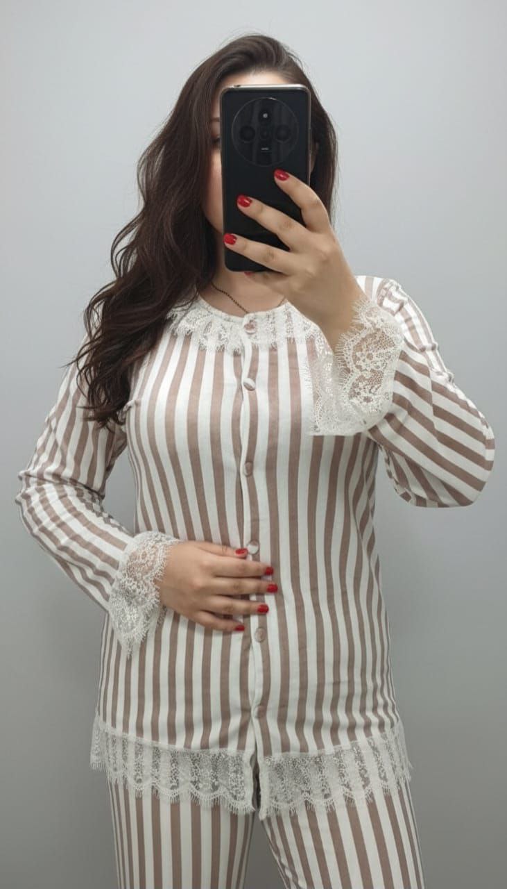 ✨بيجامة الدانتيل الفاخرة بإطلالة مميزة✨