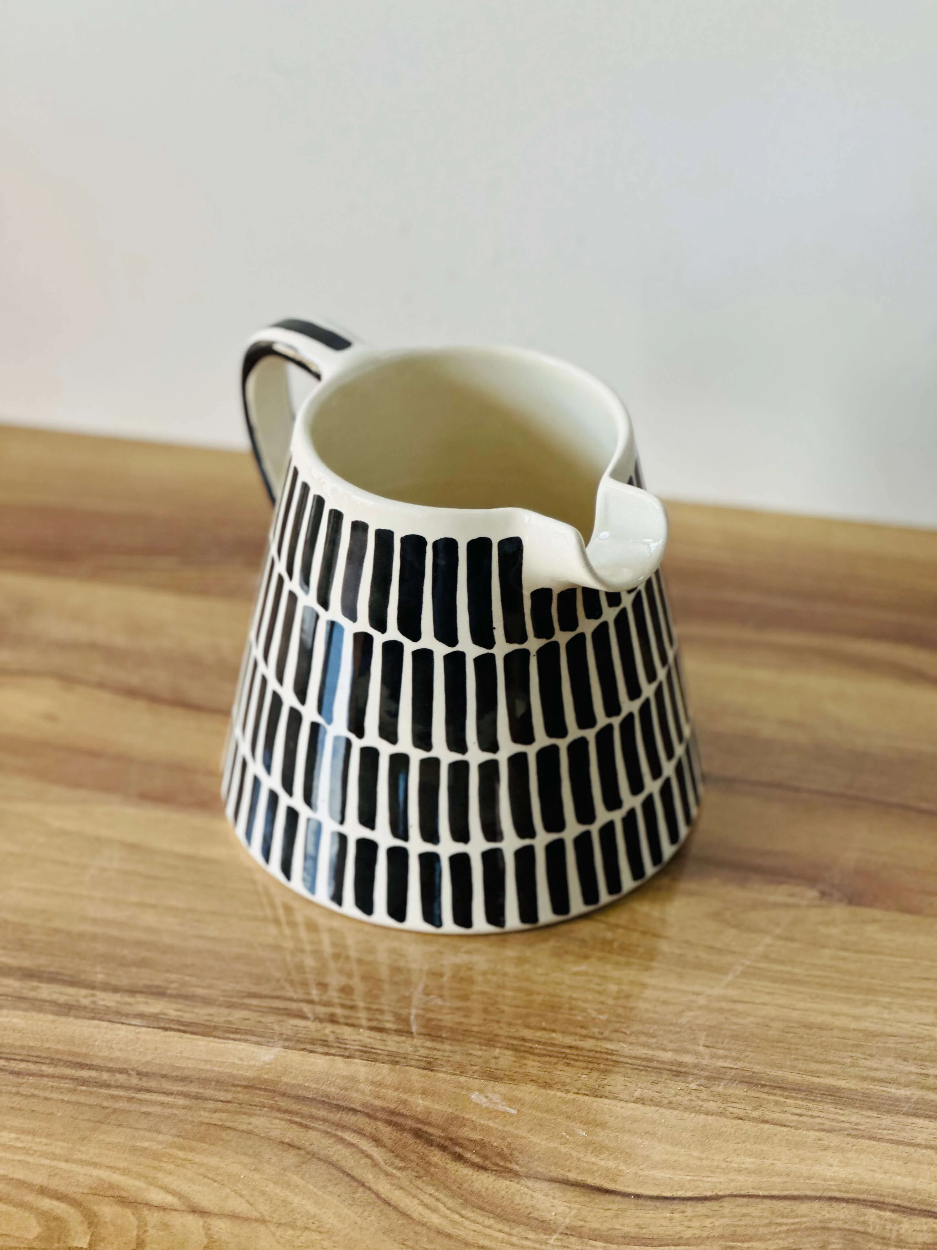 Carafe Pyramide Rayé Brique Noir