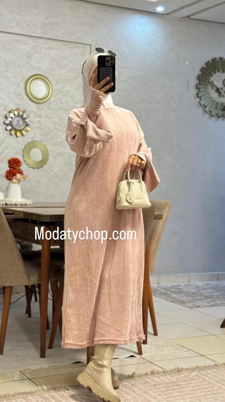 فستان شتوي محتشم بخامة بريميوم – مريح، أنيق، يناسب جميع الأجسام