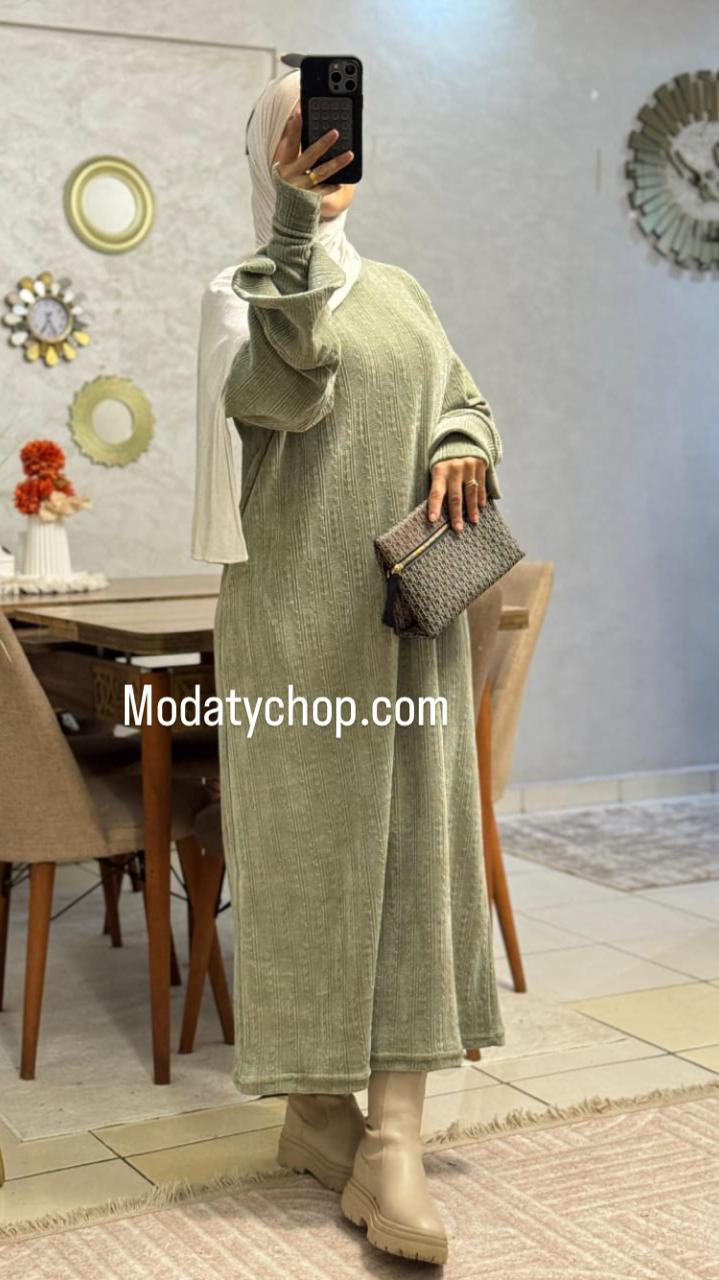 فستان شتوي محتشم بخامة بريميوم – مريح، أنيق، يناسب جميع الأجسام