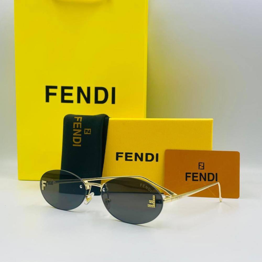 Lunettes de soleil Fendi