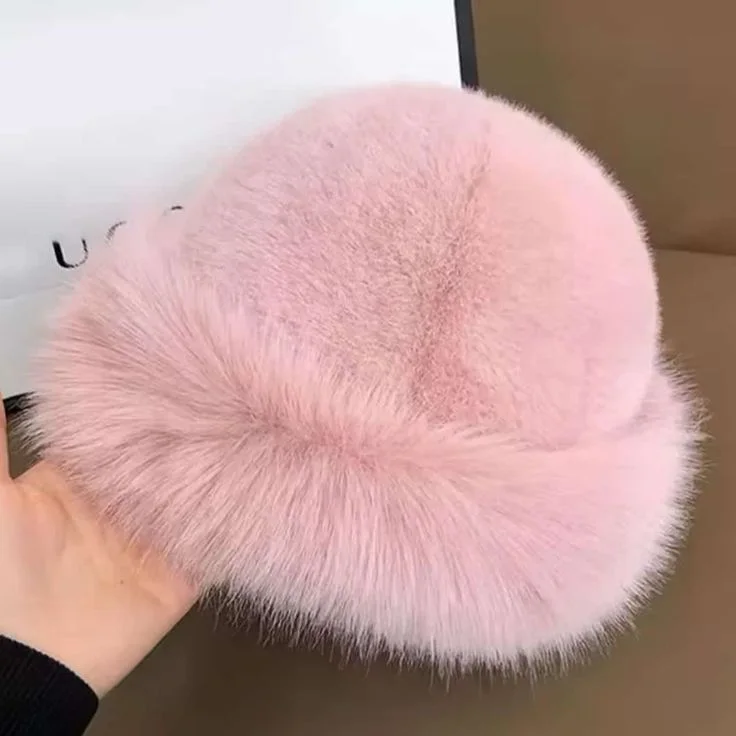 chapeau en fourrure rose