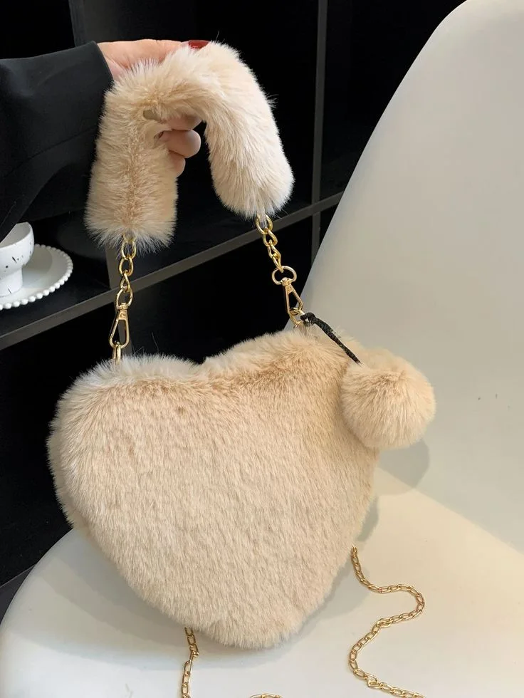 Sac à main Coeur en fausse fourrure BEIGE