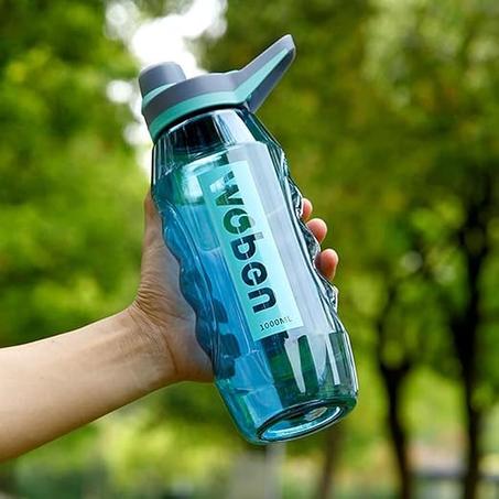 قارورة مياه رياضية