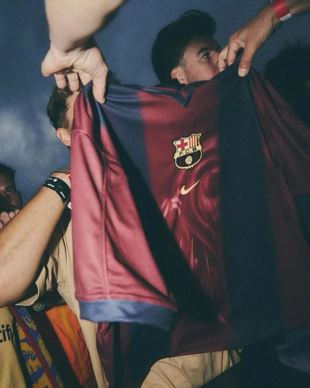 CJ X NIKE X FC BARCELONA RETRO 2000/01 HOME SKELETON JERSEY