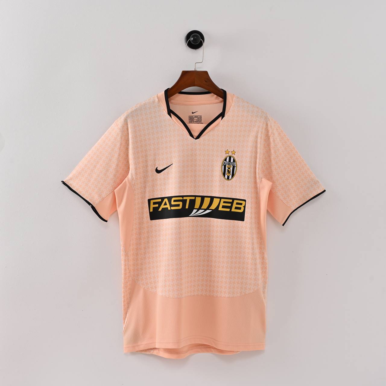 Juventus away kit retro version 🫨