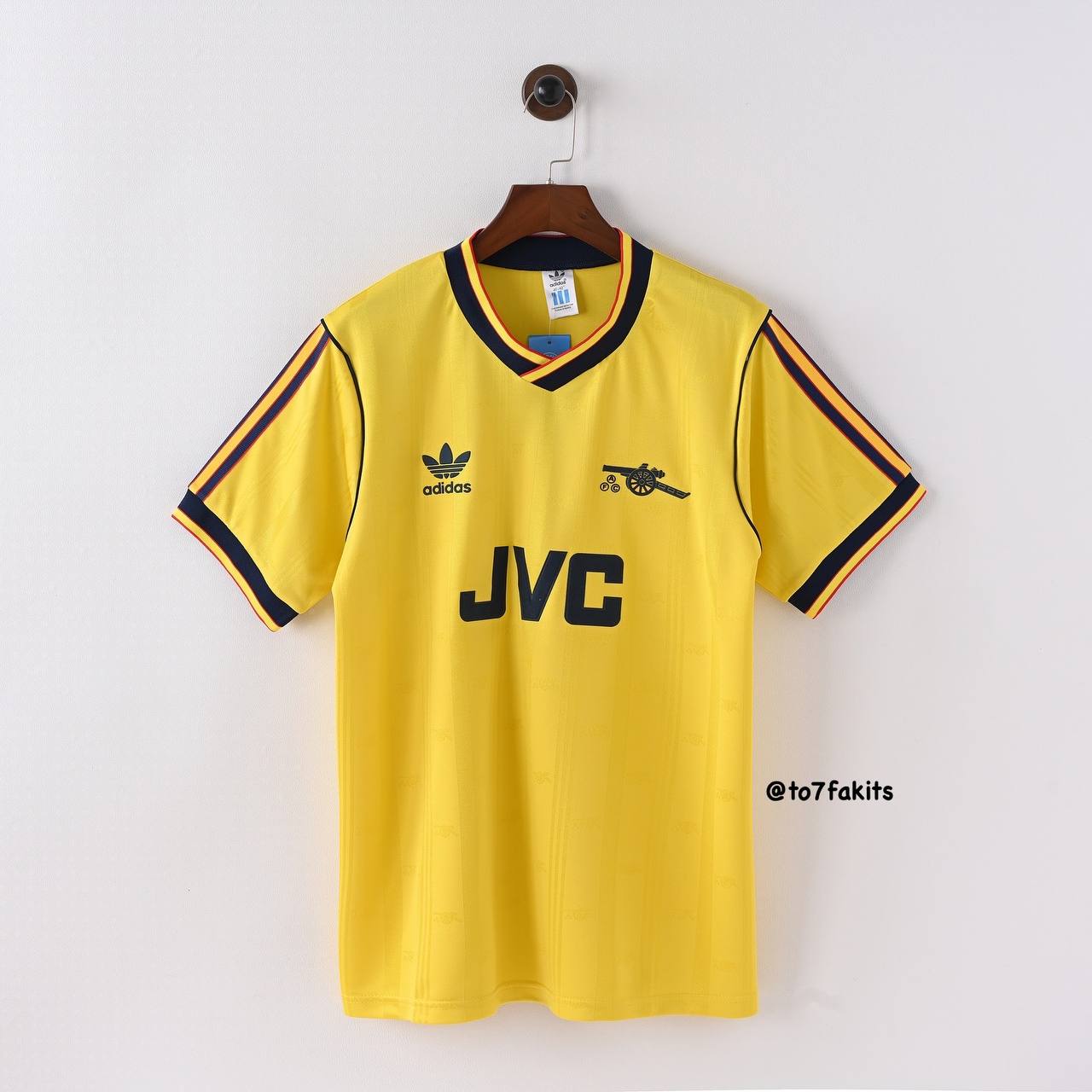 Arsenal 86/88 away jersey retro version