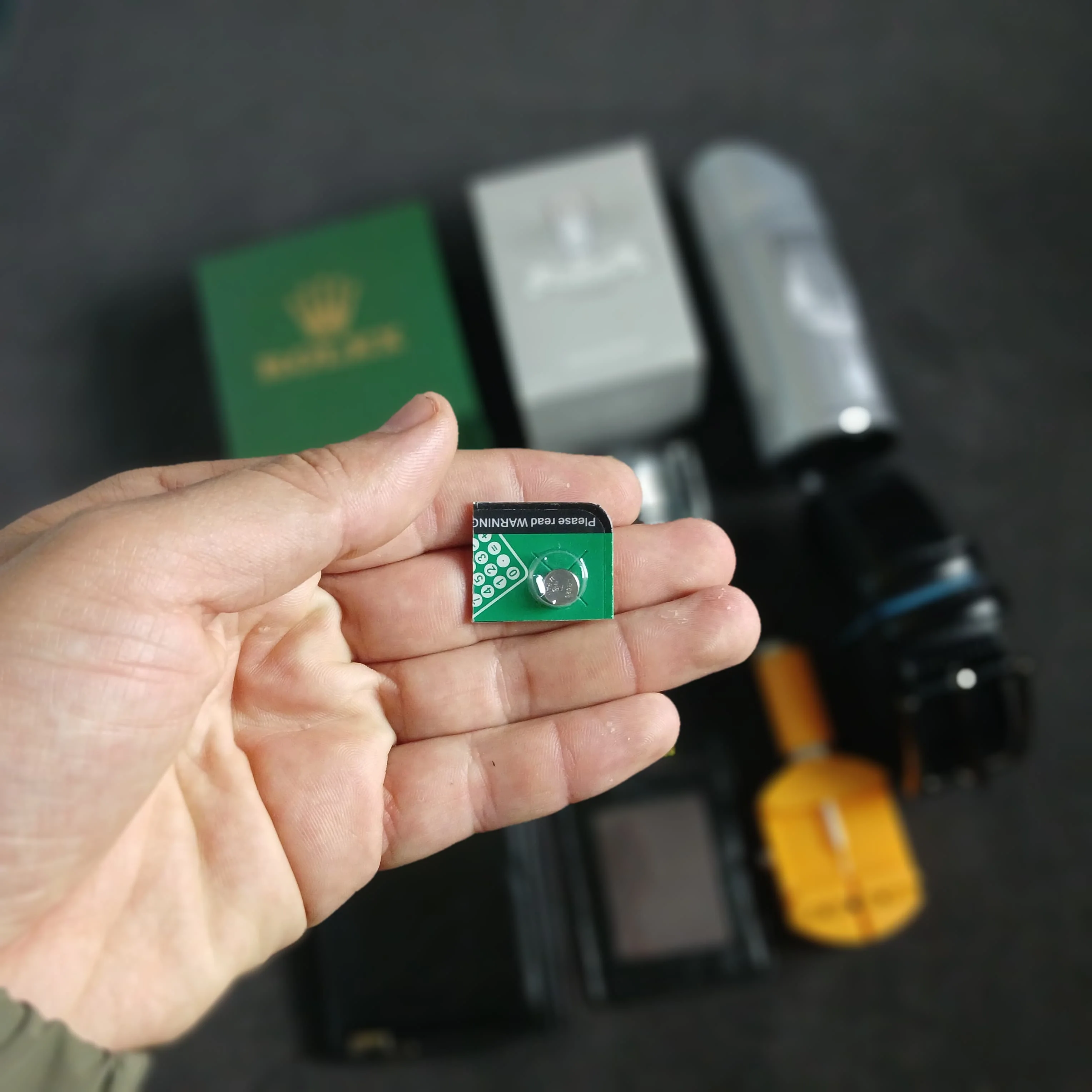 باك روليكس الملكي 9 قطع – الفخامة في صندوق واحد لإطلالة رجالية متكاملة ⌚💼✨