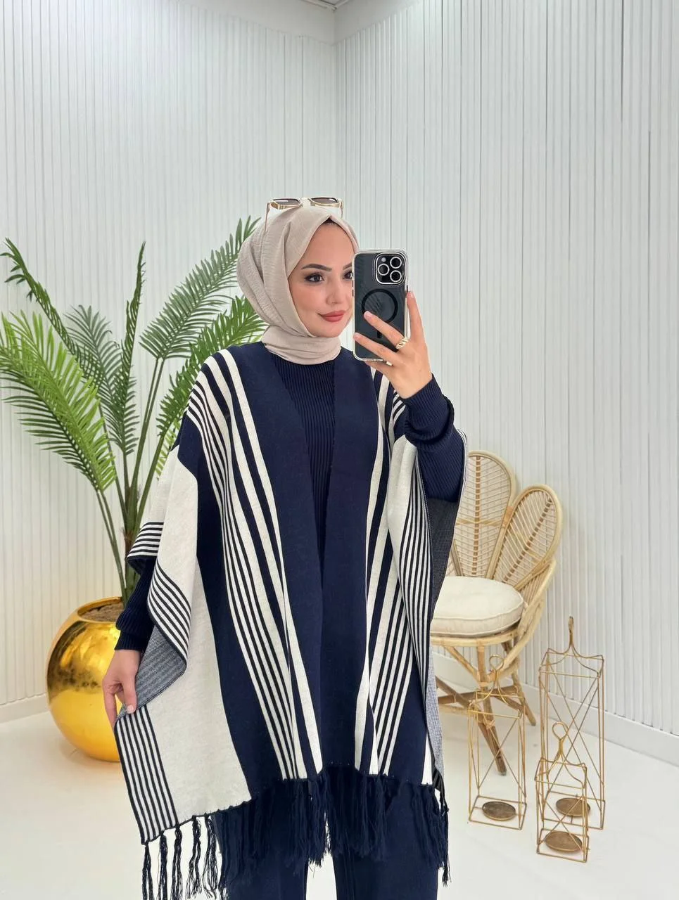 طقم نسائي راقٍ 3 قطع من الصوف الناعم 🧶 إطلالة شتوية دافئة وأنيقة