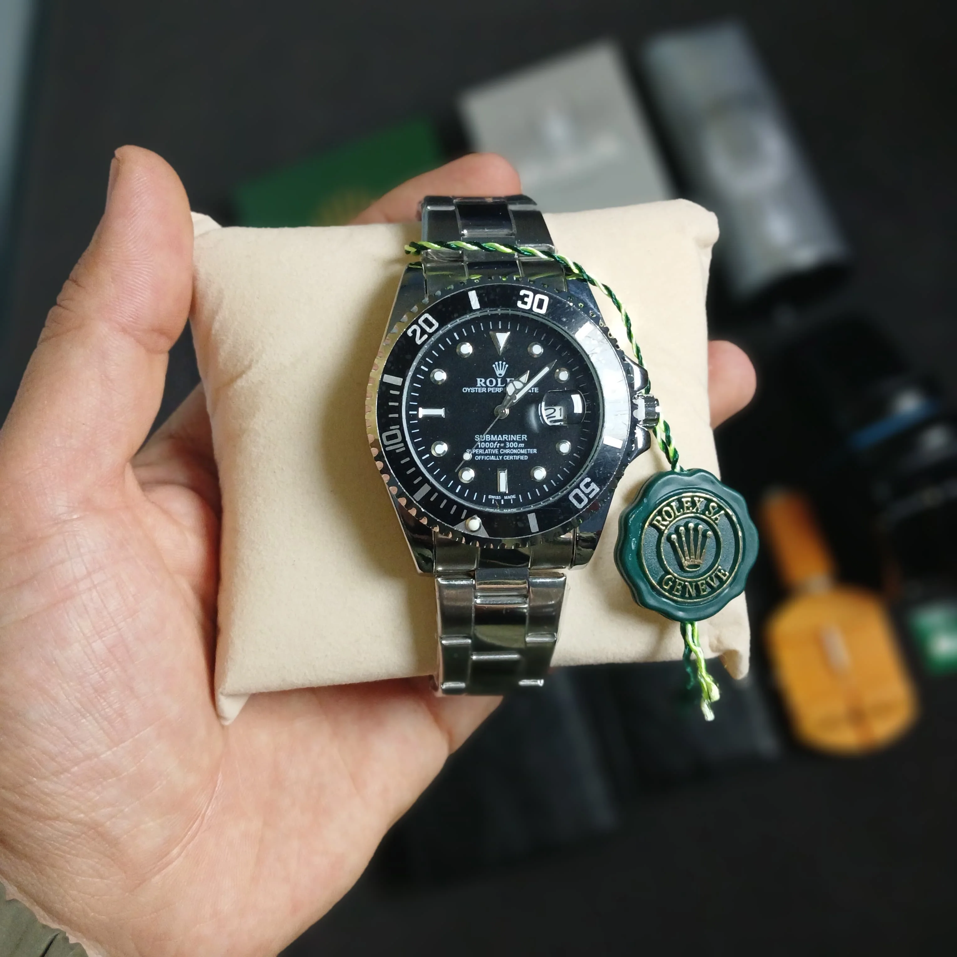 باك روليكس الملكي 9 قطع – الفخامة في صندوق واحد لإطلالة رجالية متكاملة ⌚💼✨