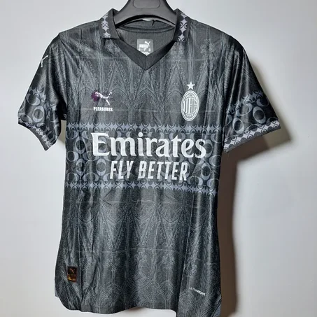 قميص ميلان الاسود