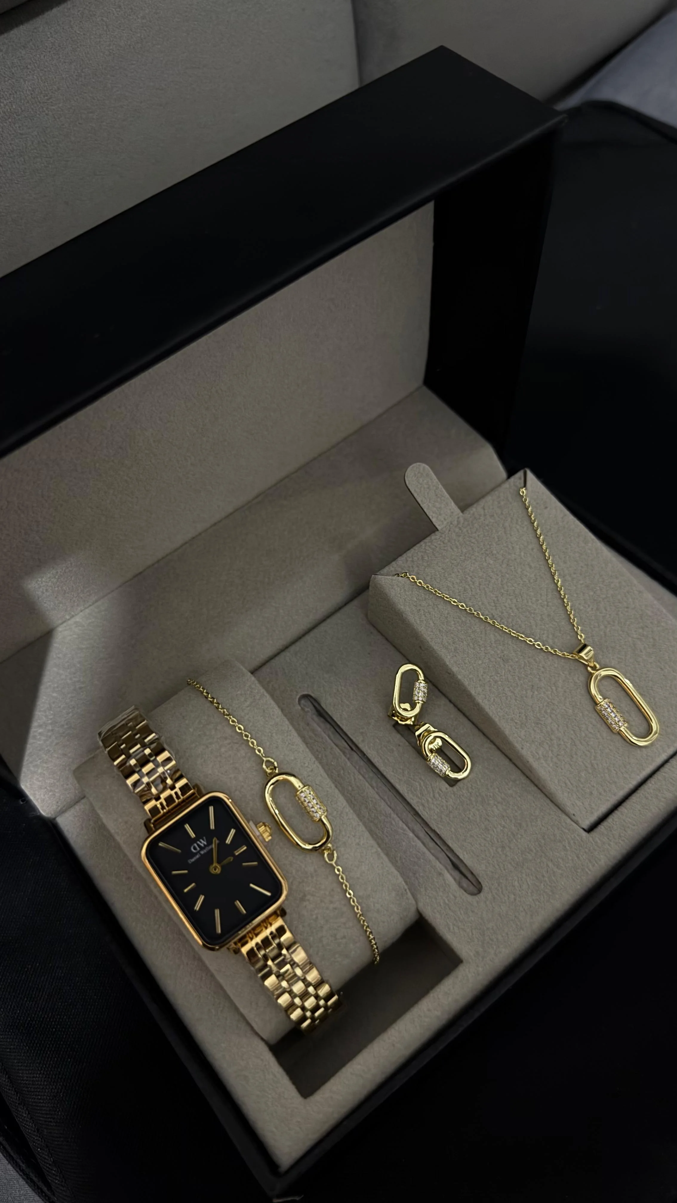 Coffret Élégance Femme– Montre Daniel & Ensemble Glowey Chic