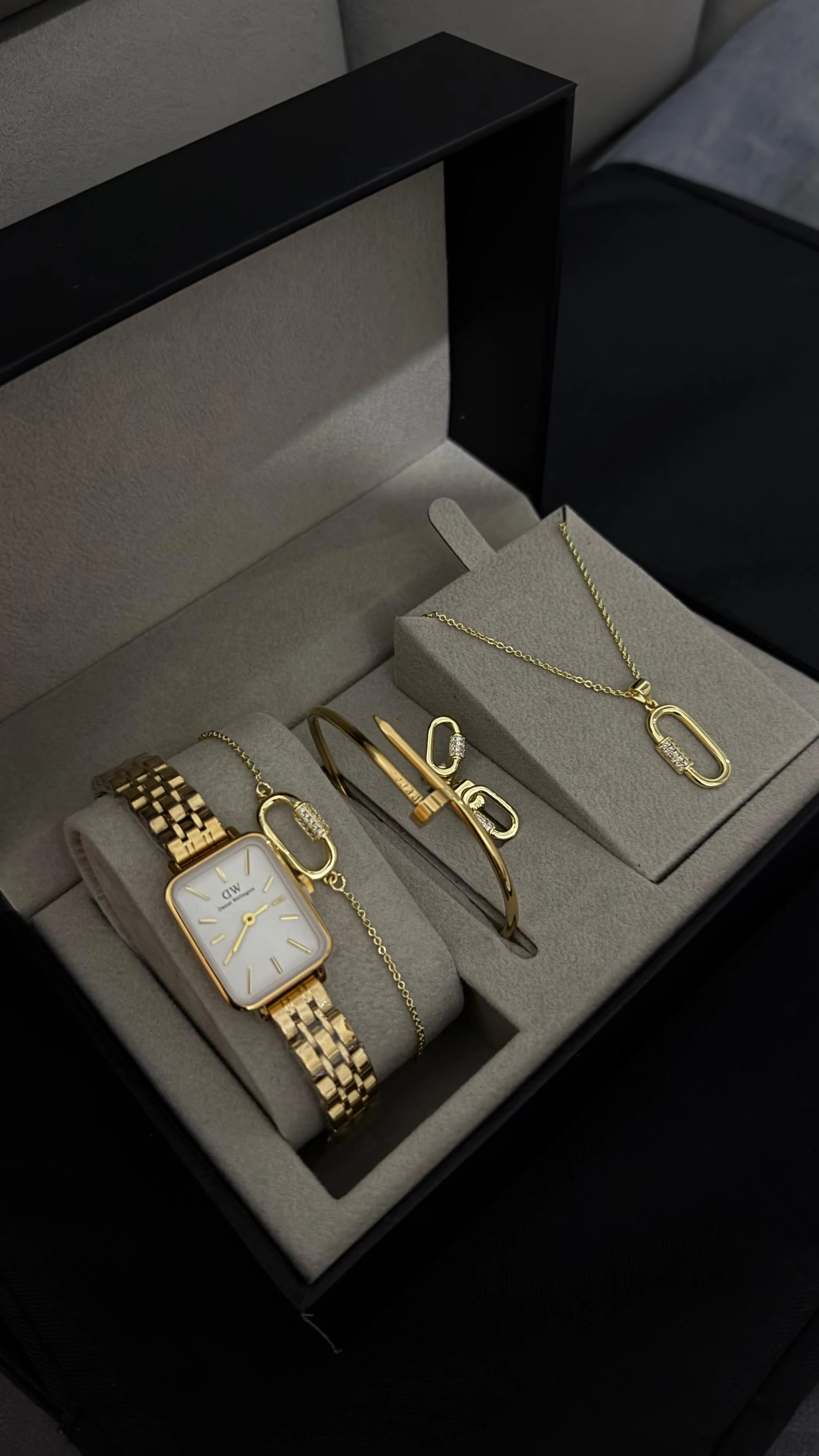 Coffret Élégance Femme– Montre Daniel & Ensemble Glowey Chic