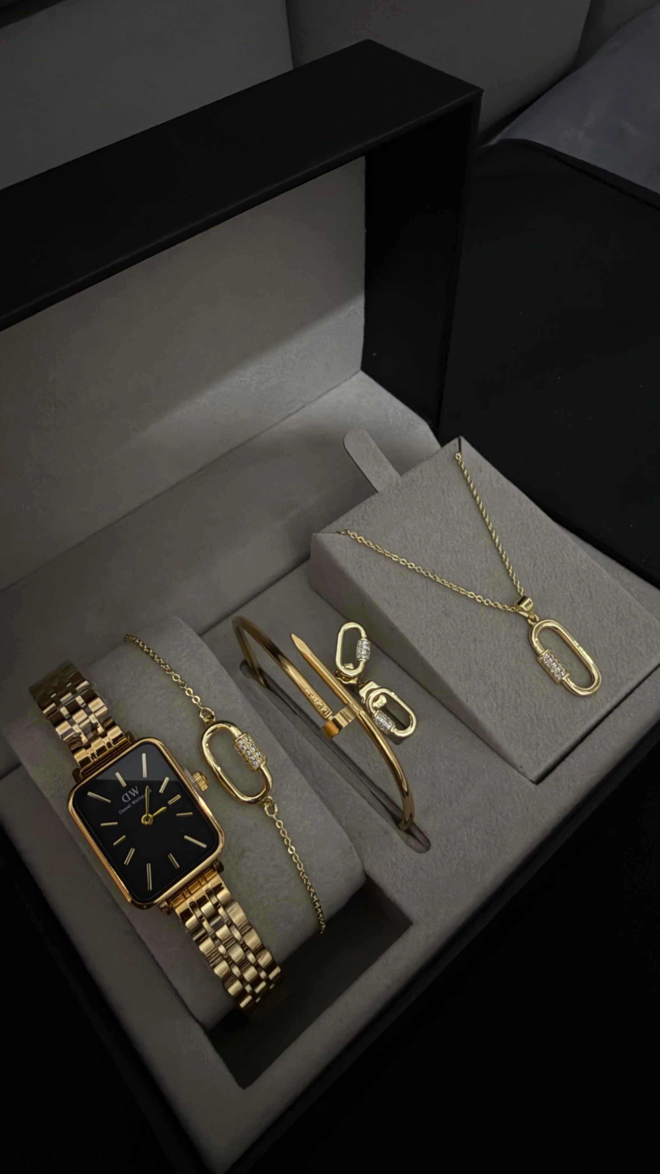 Coffret Élégance Femme– Montre Daniel & Ensemble Glowey Chic