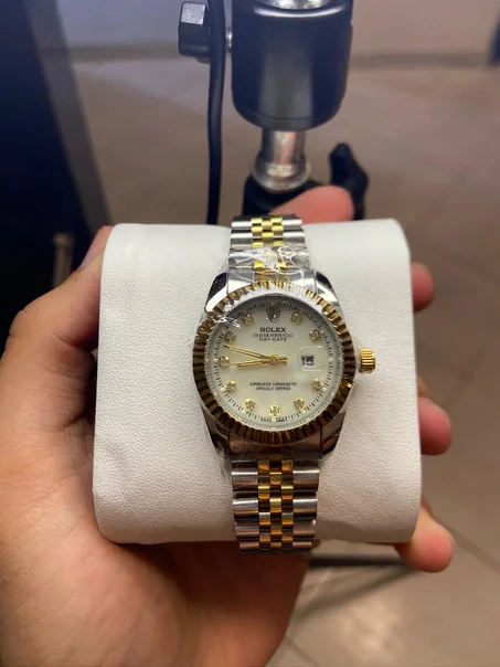 ROLEX DAY DATE GRIS GOLD TABLEAU BLANC FEMMES AVEC BOIT