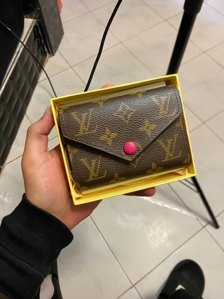 PORTE MONNAIE FEMMES LV ROSE FUSHIA